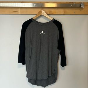 Jordan Men’s XL 3/4 Shirt